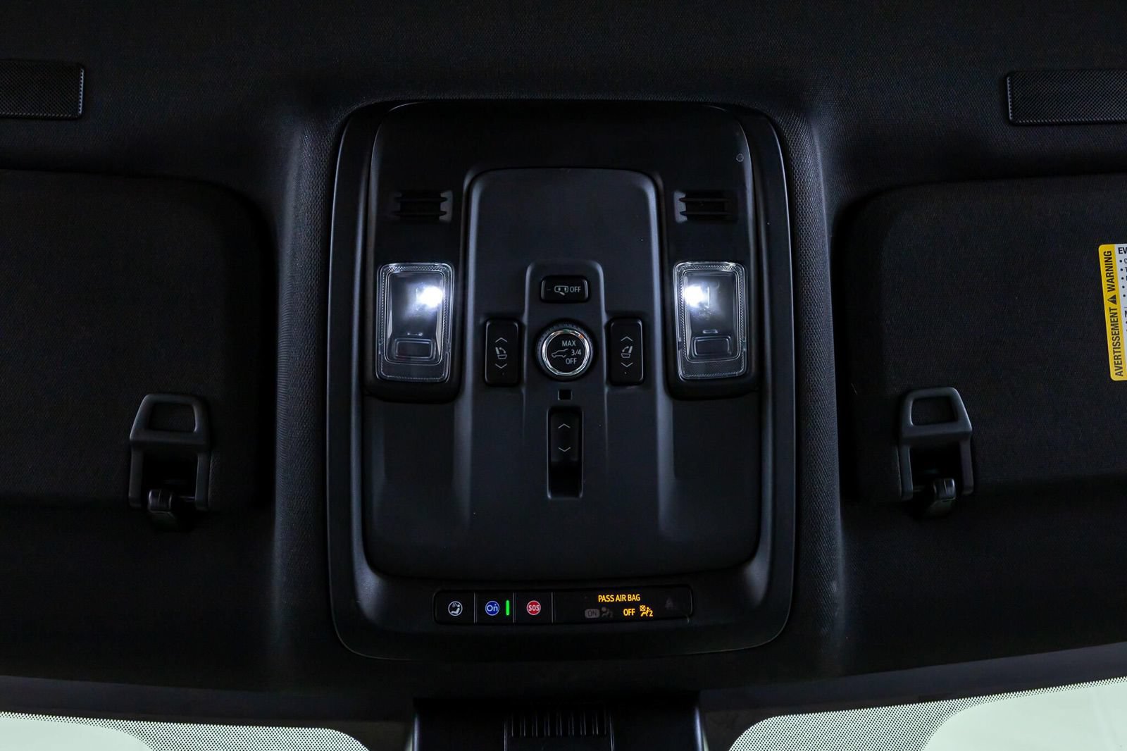 Used 2025 GMC Yukon Elevation AWD/4WD image 25