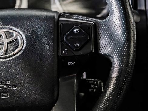 Used 2018 Toyota 4Runner TRD Off-Road Premium AWD/4WD image 19