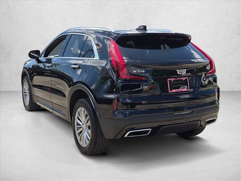 Used 2023 Cadillac XT4 Luxury w/ Driver Awareness Package FWD image 7