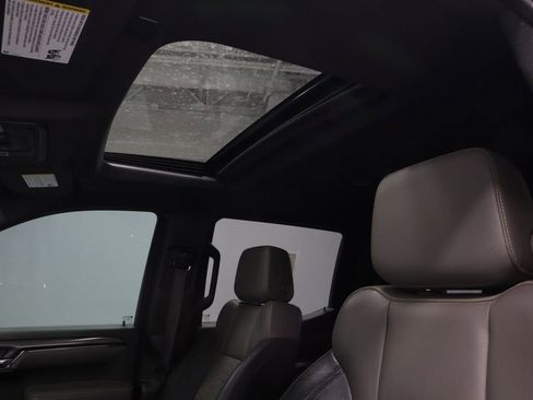 Used 2023 Chevrolet Silverado 1500 ZR2 w/ Technology Package image 21