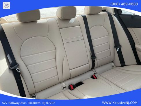 Used 2016 Mercedes-Benz C 300 4MATIC Sedan image 24