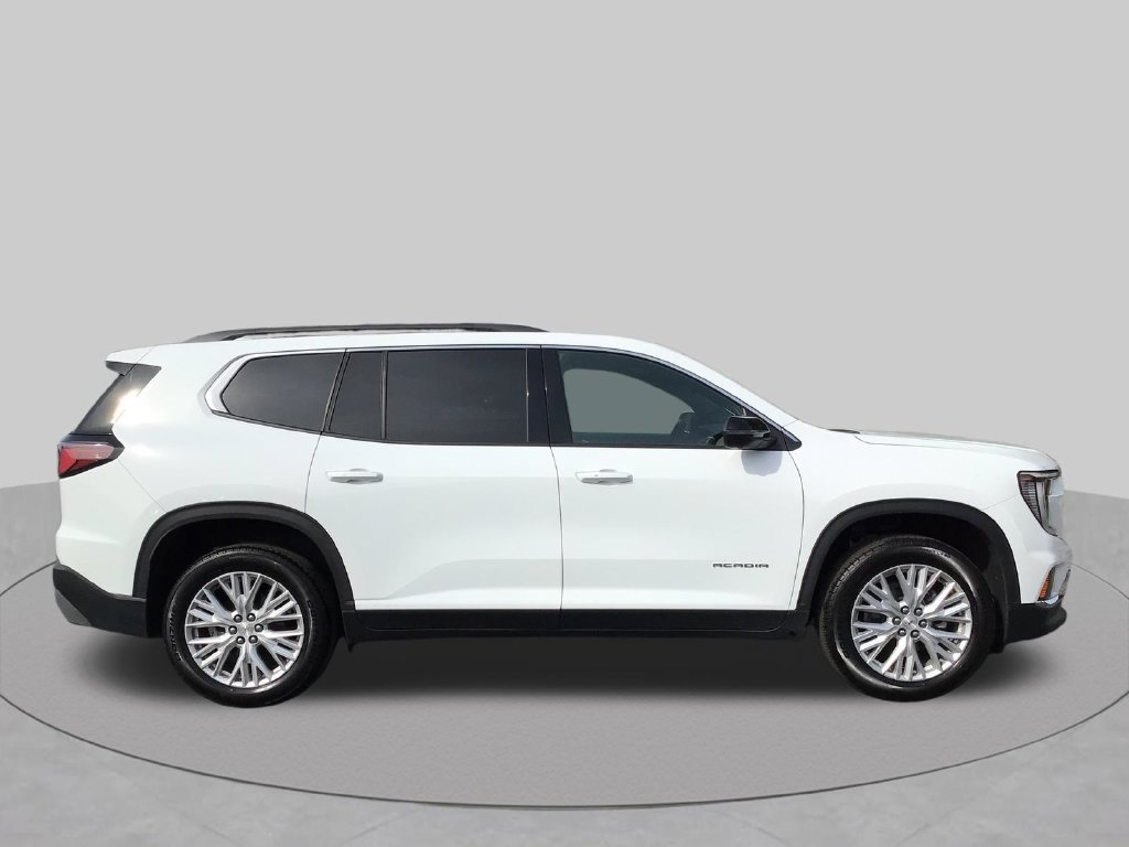 Used 2026 GMC Acadia Elevation w/ Elevation Premium Package FWD image 6