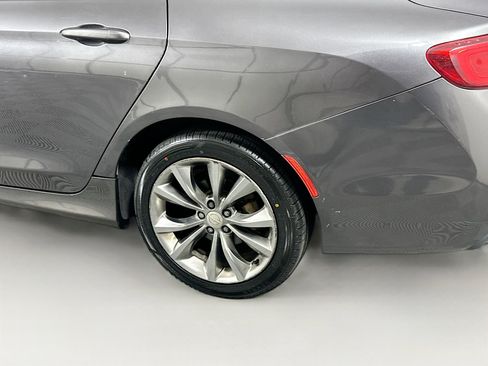 Used 2015 Chrysler 200 S FWD image 11