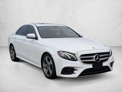 Used 2018 Mercedes-Benz E 300 image 3