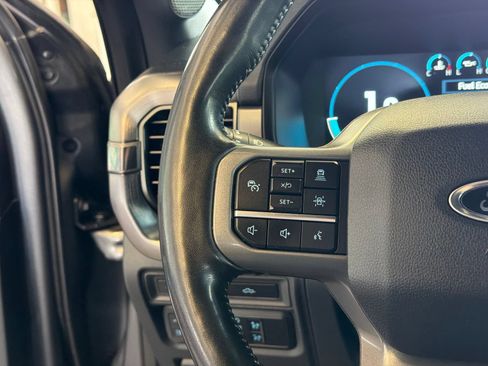 Used 2022 Ford F150 Lariat w/ Equipment Group 502A High AWD/4WD image 18