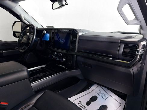 Used 2024 Ford F450 Lariat w/ Lariat Ultimate Package image 32