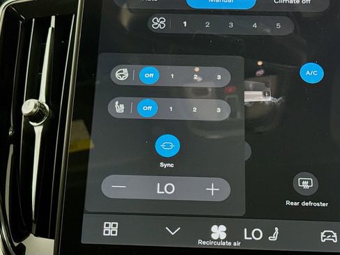 New 2026 Volvo XC90 T8 Plus w/ Protection Package Premier image 21