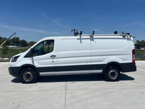 Used 2018 Ford Transit 250 148 Low Roof RWD image 3