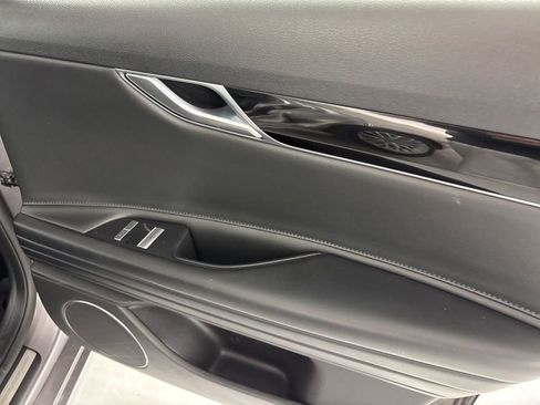 Used 2023 Genesis G80 2.5T image 41