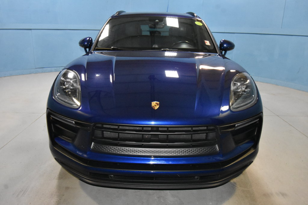Used 2022 Porsche Macan AWD/4WD image 25