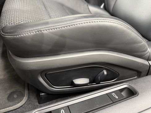 Certified 2023 Porsche 911 Carrera T image 30