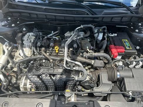 Used 2024 Nissan Altima 2.5 SV FWD image 33