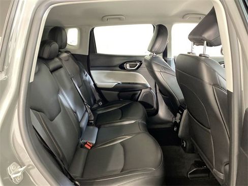 Used 2022 Jeep Compass Limited image 31
