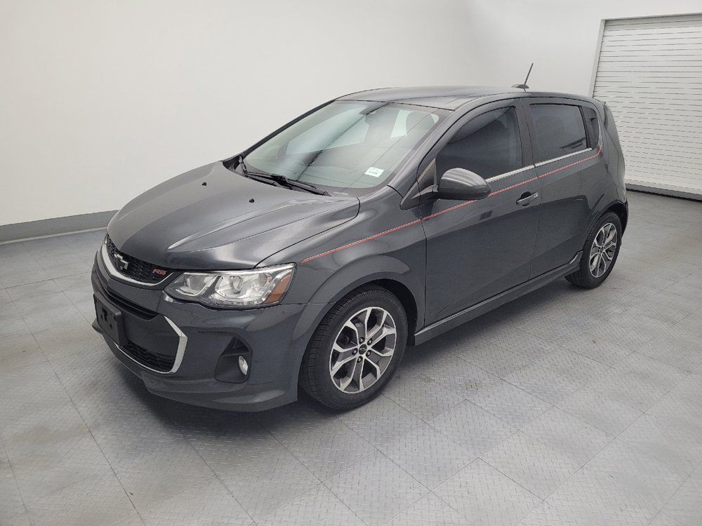 Used 2018 Chevrolet Sonic LT w/ Convenience Package FWD image 2