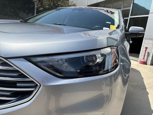 Used 2024 Ford Edge Titanium AWD/4WD image 9
