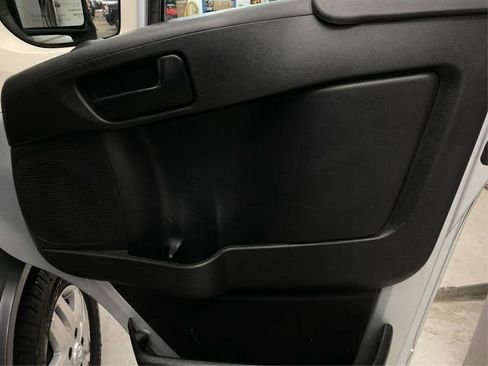 Used 2014 RAM ProMaster 2500 w/ Interior Convenience Group image 22