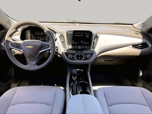 Used 2025 Chevrolet Malibu LT FWD image 15
