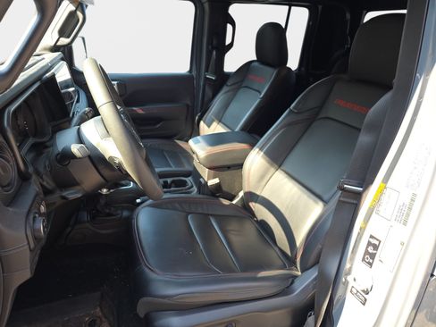 Used 2024 Jeep Gladiator Rubicon AWD/4WD image 5
