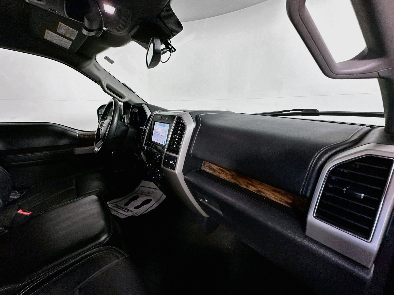 Used 2020 Ford F150 XLT w/ Equipment Group 302A Luxury AWD/4WD image 28