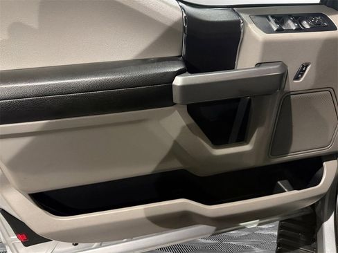 Used 2015 Ford F150 XLT w/ Equipment Group 301A Mid image 21