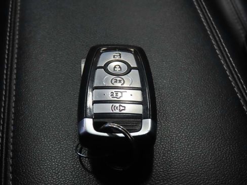 Used 2023 Ford Escape Platinum AWD/4WD image 19