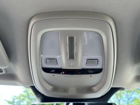 Used 2025 Volvo XC90 B5 Plus AWD/4WD image 24
