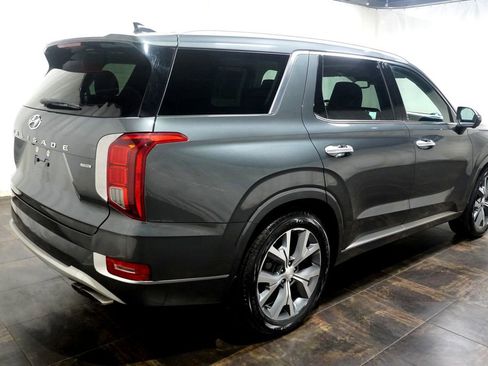 Used 2021 Hyundai Palisade Limited w/ Winter Package AWD/4WD image 5