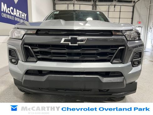 Used 2024 Chevrolet Colorado LT w/ LT Convenience Package AWD/4WD image 10