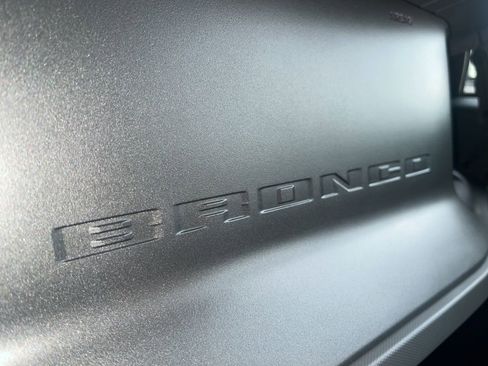 Used 2024 Ford Bronco Everglades image 23