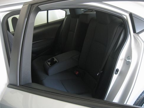 Certified 2021 Toyota Corolla LE image 8