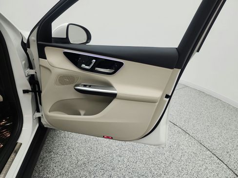 Certified 2026 Mercedes-Benz GLC 300 image 20