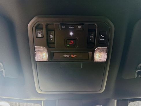 New 2025 Toyota Tundra Platinum image 18