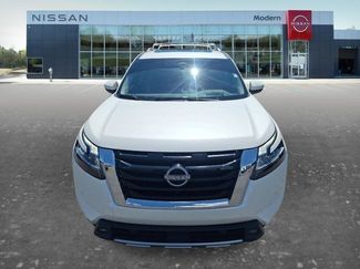 Used 2023 Nissan Pathfinder Platinum w/ Cargo Package AWD/4WD video 2