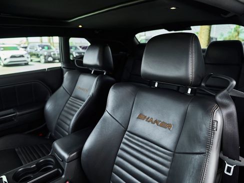 Used 2014 Dodge Challenger R/T RWD image 35