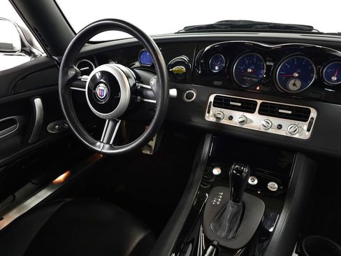 Used 2003 BMW Z8 RWD image 16