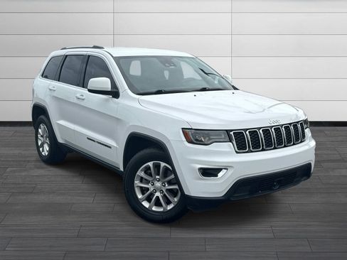 Used 2021 Jeep Grand Cherokee Laredo X RWD image 2