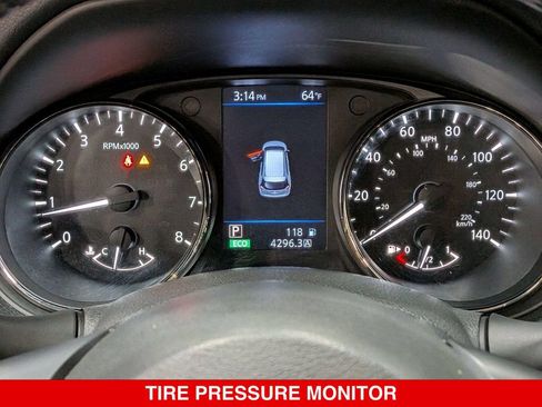 Used 2019 Nissan Rogue SL w/ Premium Package AWD/4WD image 19