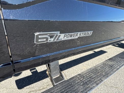 Used 2025 Ford F250 Platinum image 38