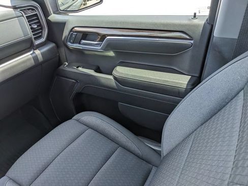Used 2023 Chevrolet Silverado 1500 LT Trail Boss w/ Protection Package AWD/4WD image 17