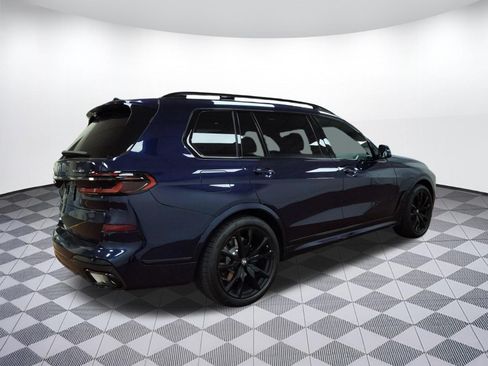 Used 2026 BMW X7 xDrive40i w/ M Sport Package AWD/4WD image 8