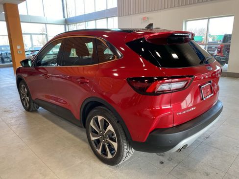 Used 2023 Ford Escape Platinum w/ Premium Technology Package image 3