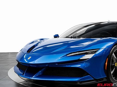 Used 2022 Ferrari SF90 Stradale AWD/4WD image 14