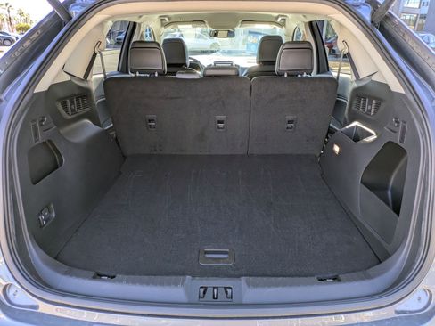 Used 2024 Ford Edge SEL w/ Convenience Package image 22