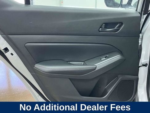 Used 2024 Nissan Altima 2.5 SV FWD image 17