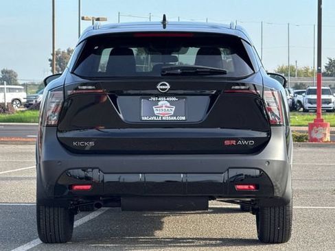 Certified 2026 Nissan Kicks SR w/ SR Premium Package AWD/4WD image 5