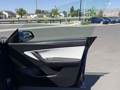 Used 2020 Tesla Model Y Long Range AWD/4WD image 22
