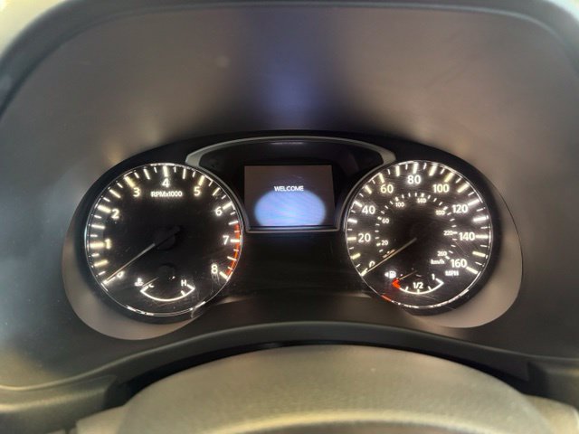 Used 2018 Nissan Pathfinder SV AWD/4WD image 13