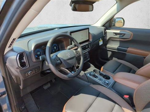 New 2025 Ford Bronco Sport Outer Banks image 3