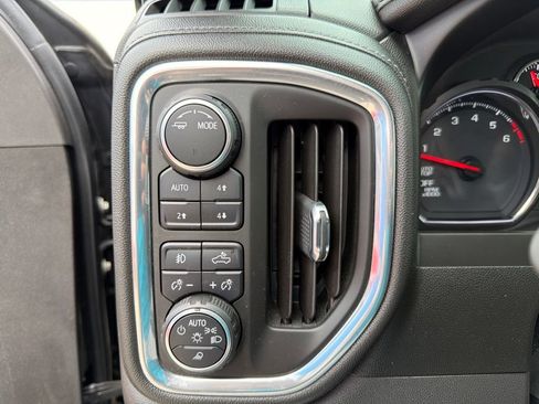 Used 2021 Chevrolet Silverado 1500 LTZ AWD/4WD image 21