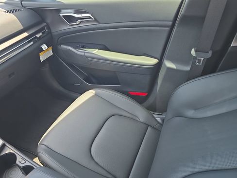 New 2026 Kia Sportage SX FWD image 16